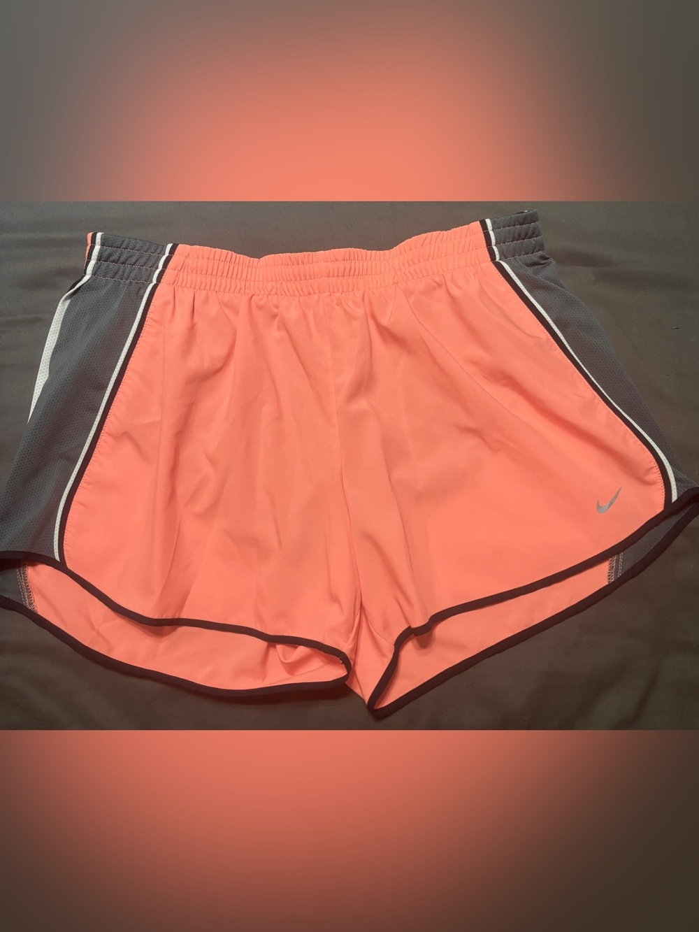 Nike Coral Athletic Running Shorts with Gray Contrast Size L